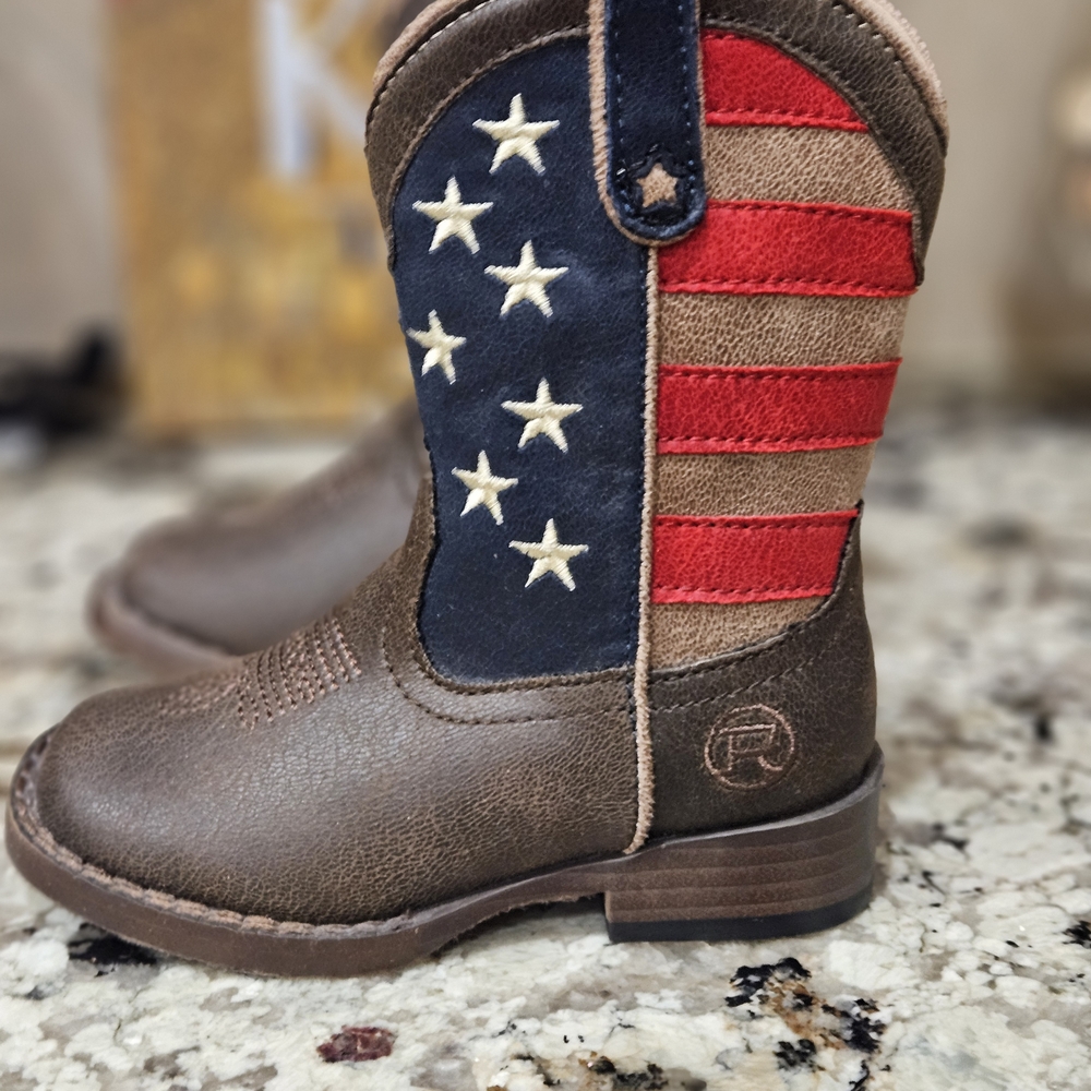 Roper Brown Cowboy Boots with Flag Accents - Picture 1 of 6